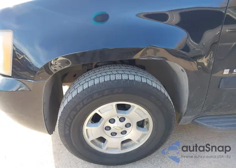 2007 Chevrolet Suburban 1500 Lt z USA, uszkodzony, nr VIN 3GNFC16017G117209